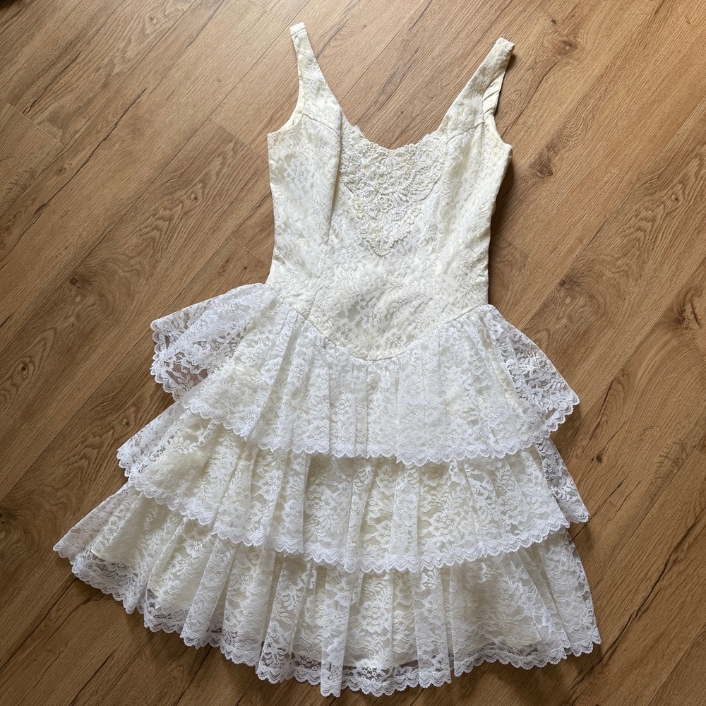 Vintage Gunne Sax Lace Tiered Dress
